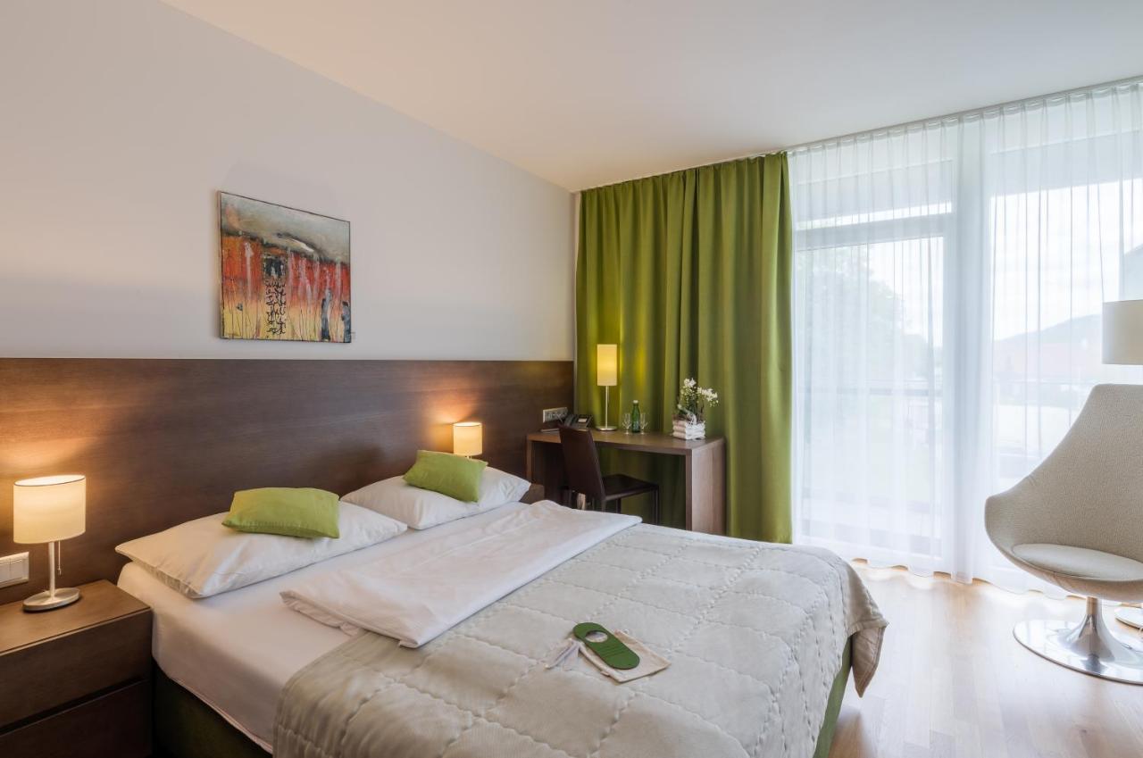 Wesenufer Hotel & Seminarkultur An Der Donau エクステリア 写真