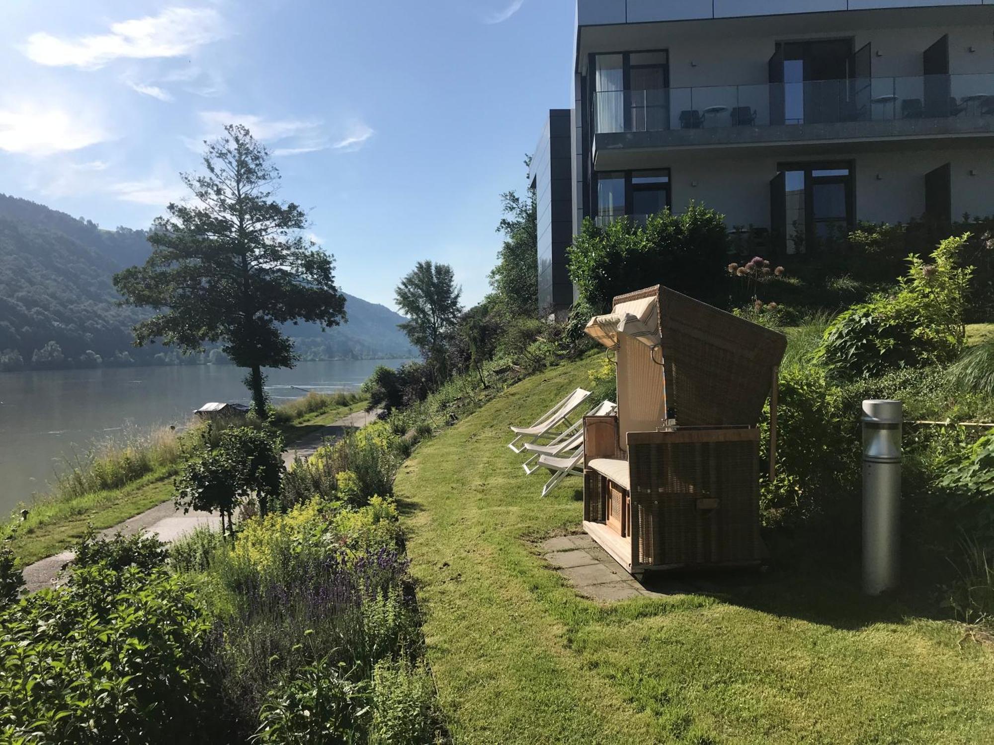 Wesenufer Hotel & Seminarkultur An Der Donau エクステリア 写真