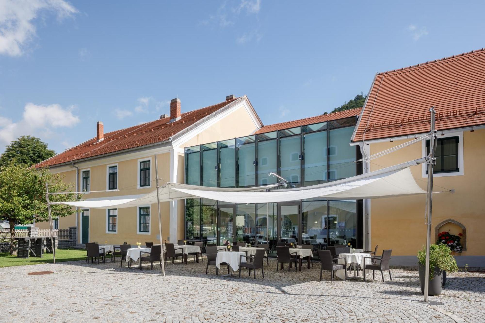 Wesenufer Hotel & Seminarkultur An Der Donau エクステリア 写真