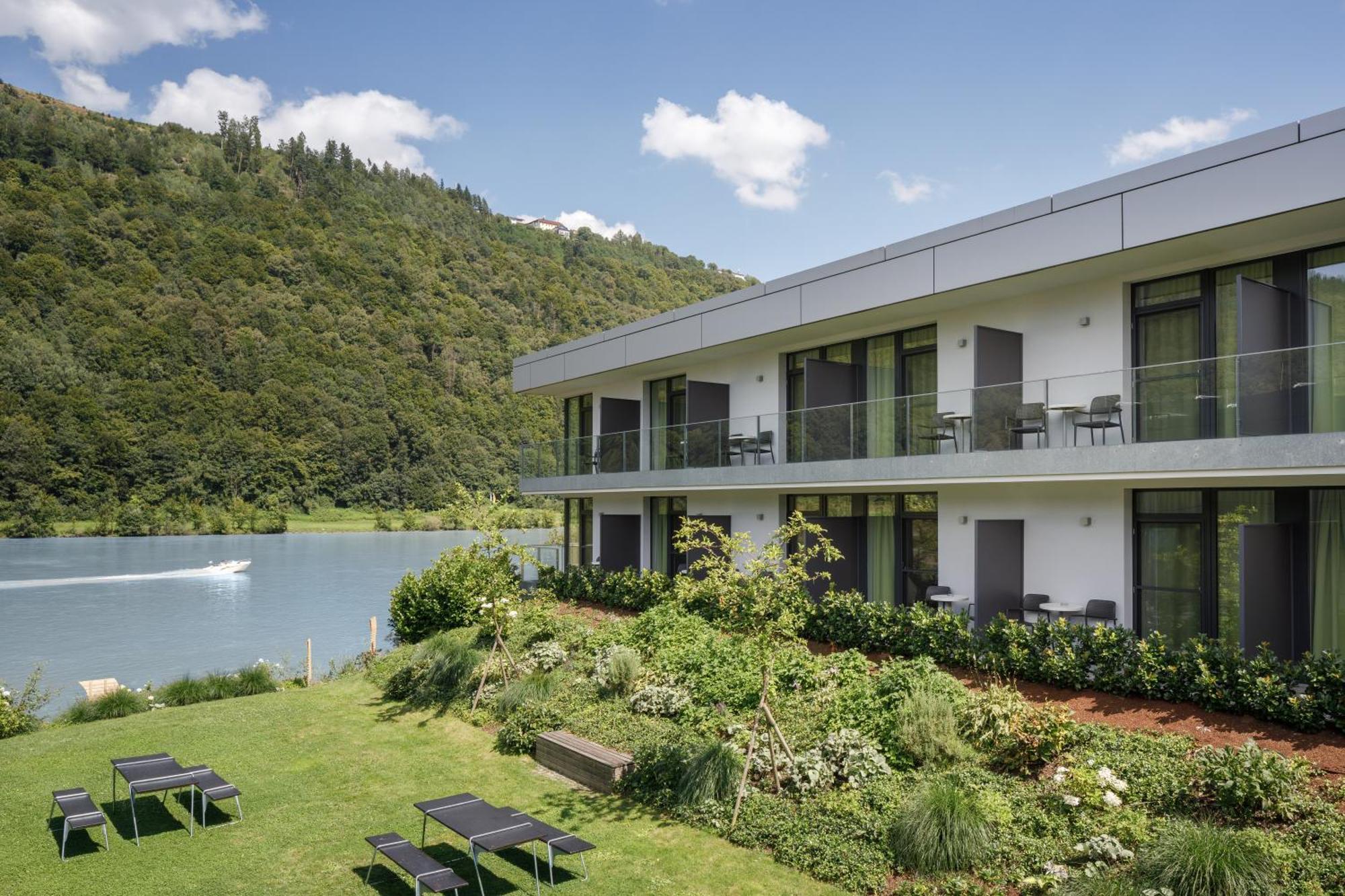 Wesenufer Hotel & Seminarkultur An Der Donau エクステリア 写真